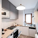 Elma 1 - Old Town - Downtown Piata Romana Apartament *