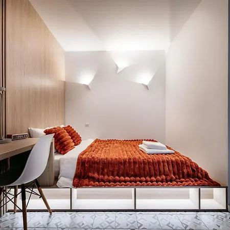 Apartment Piata Romana - Mendeleev 33