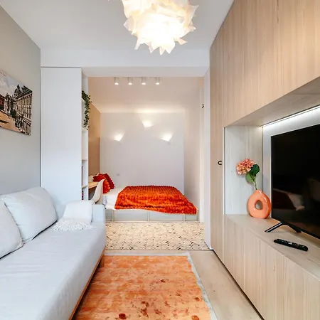 Apartment Piata Romana - Mendeleev 33