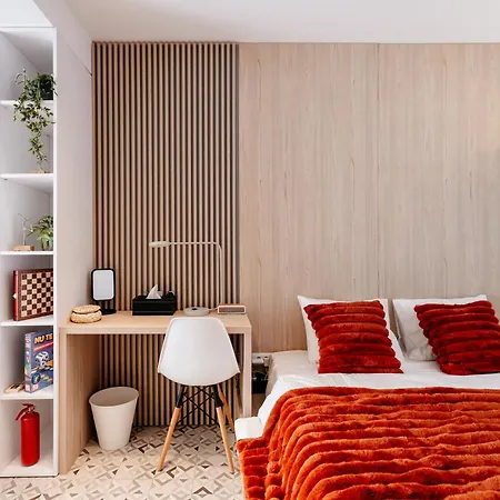 Elma 1 - Piata Romana דירה *