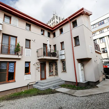 Piata Romana - Mendeleev 33 Bucharest