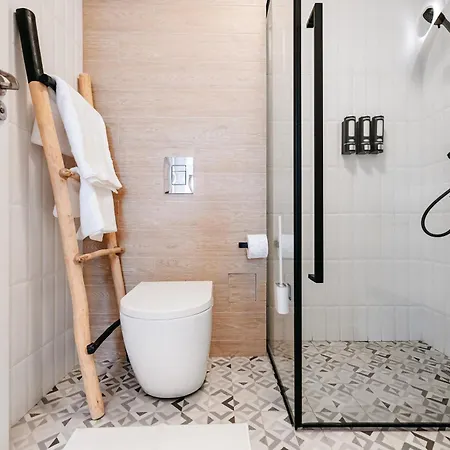 Elma 1 - Downtown Piata Romana Daire *