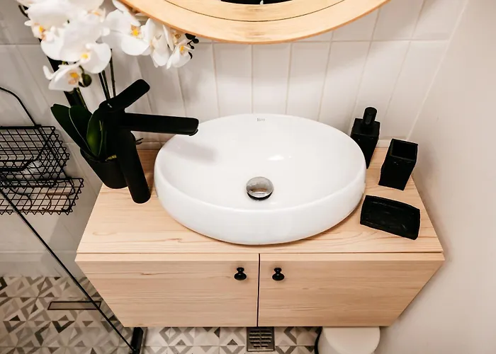 Elma 1 - Downtown Piata Romana Daire *