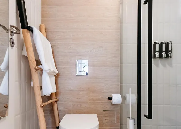 Daire Elma 1 - Downtown Piata Romana Bükreş